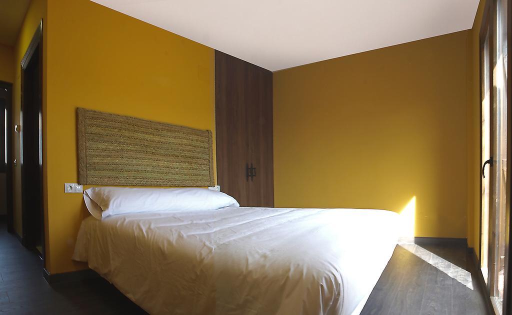 Hostal Casa Arrieta Castejon de Valdejasa Exterior foto